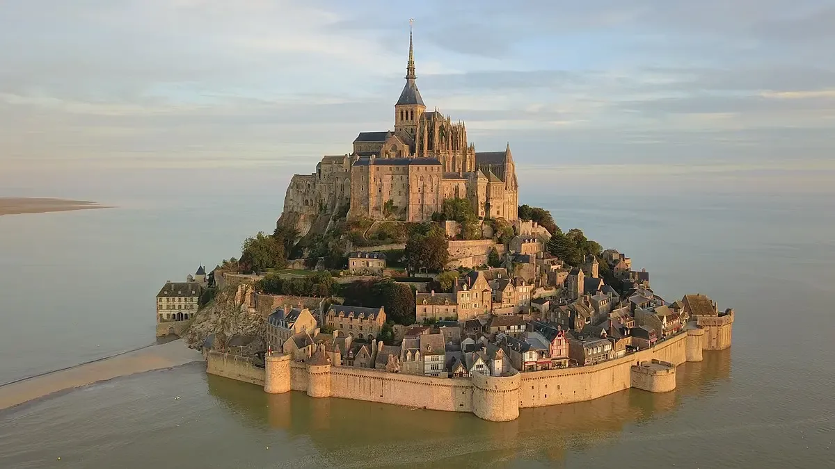 Mont Saint- Michel