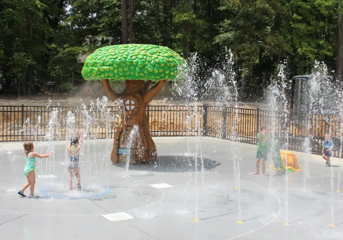 Twin Hickory Park & Recreation Center