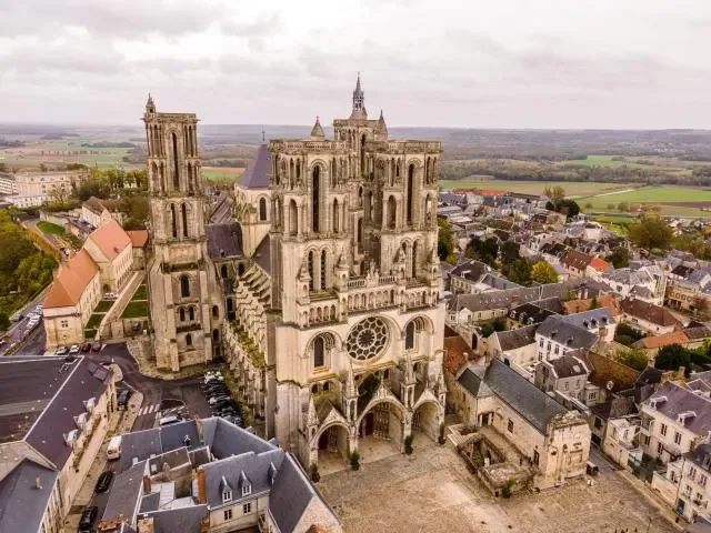 Laon